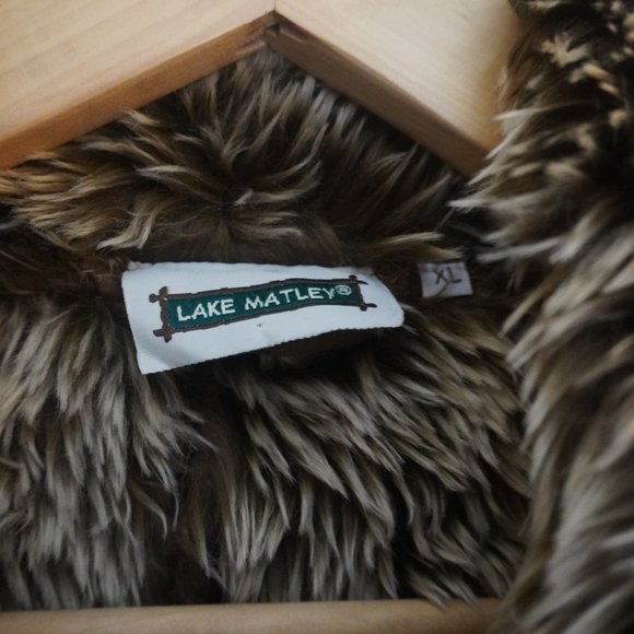 Beautiful Suede Jacket - Picture 3 of 4